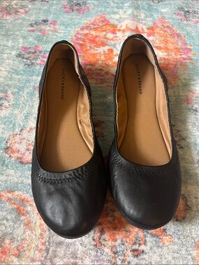 Lucky Brand Black Rounded Toe Ballet Flats